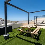 דירה Penthouse Retreat Hot Tub And Outdoor Lounge